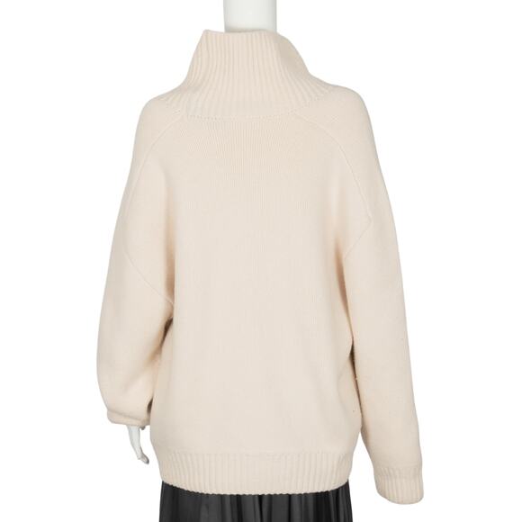 KHAITE Beige Landen Oversized Brushed Cashmere Turtleneck Sweater Size Medium - Picture 2 of 2